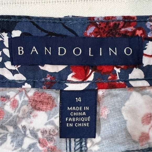 $5 ADD ON‎ with $15+ Bundle Bandolino Amy Short Floral Cuffed Shorts Sz 14 EUC - Picture 4 of 12